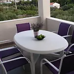 Apartamento Xxl Lavanda For 16 Person Rogoznica (Sibenik-Knin)