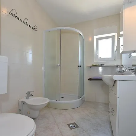 Apartment Xxl Lavanda For 16 Person Rogoznica (Sibenik-Knin)