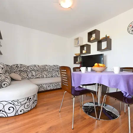 Apartman Xxl Lavanda For 16 Person